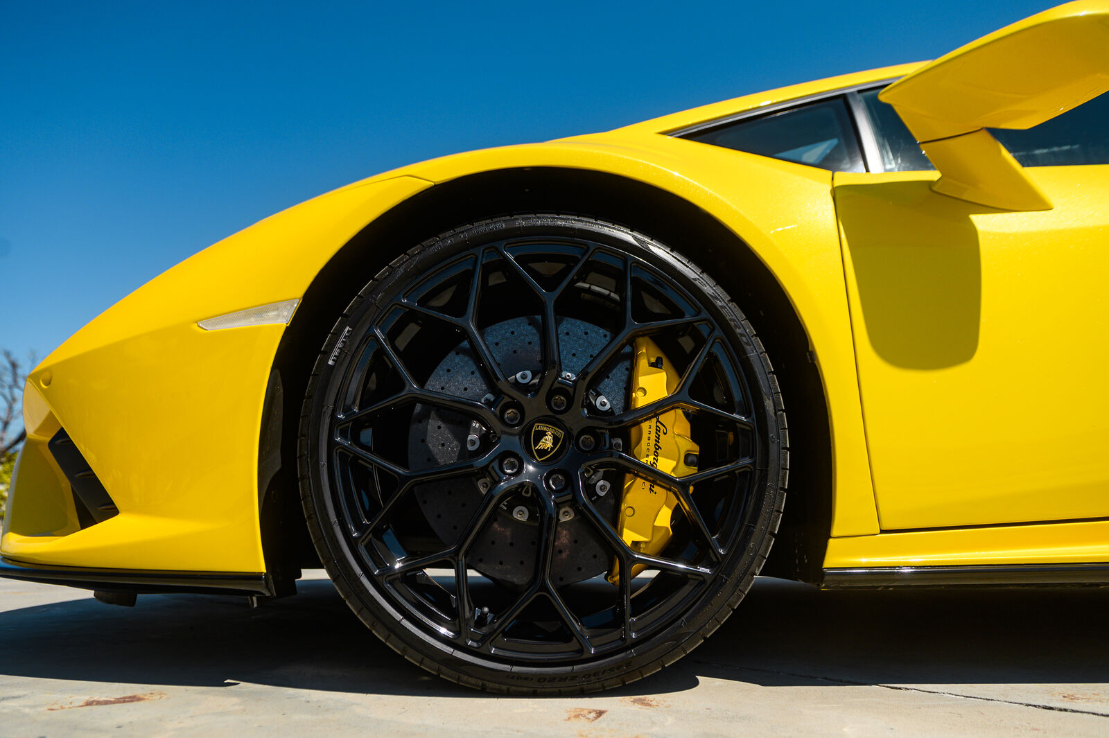 Front Forged Narvi wheel with Pirelli P Zero and yellow caliper